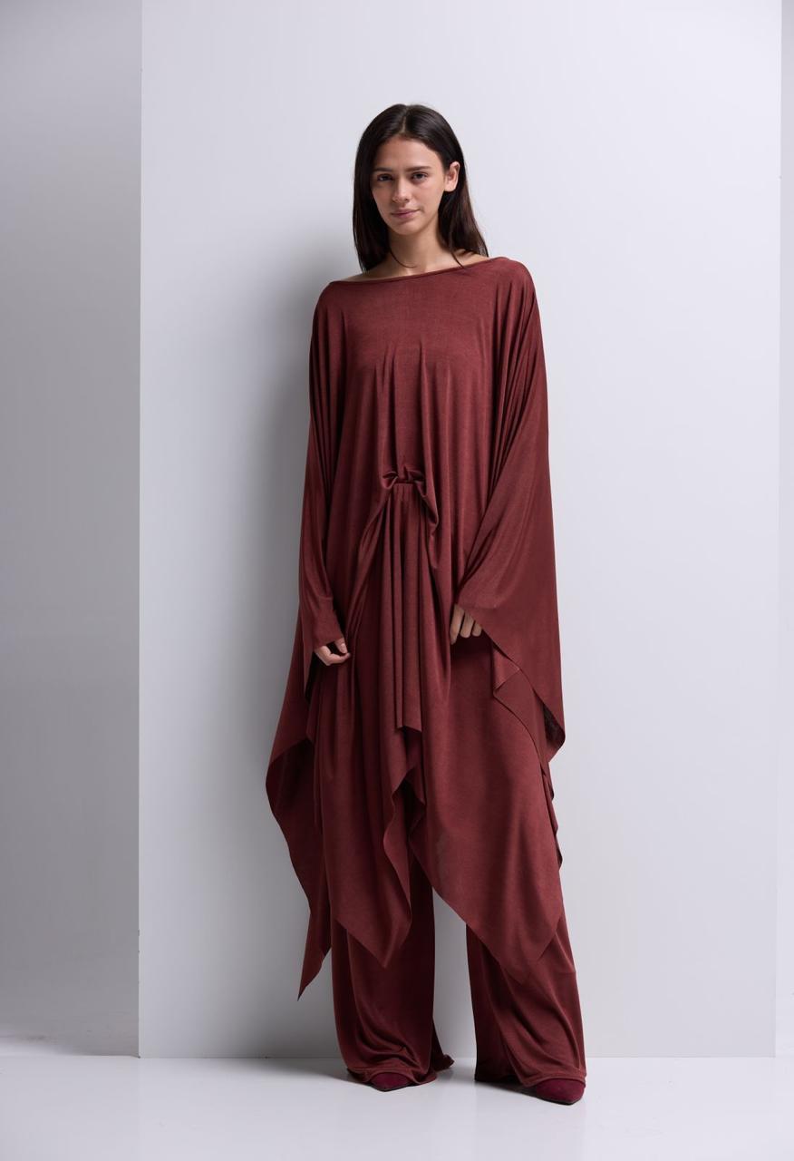 Set burgandy